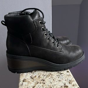 Bullboxer Devin booties